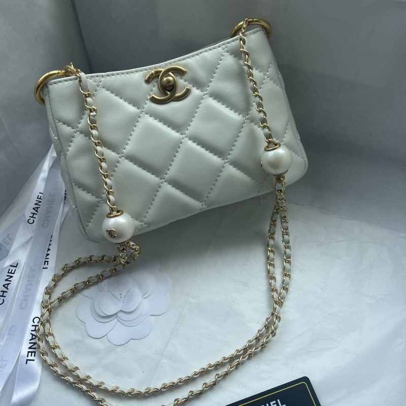 Ch**el hobo bags